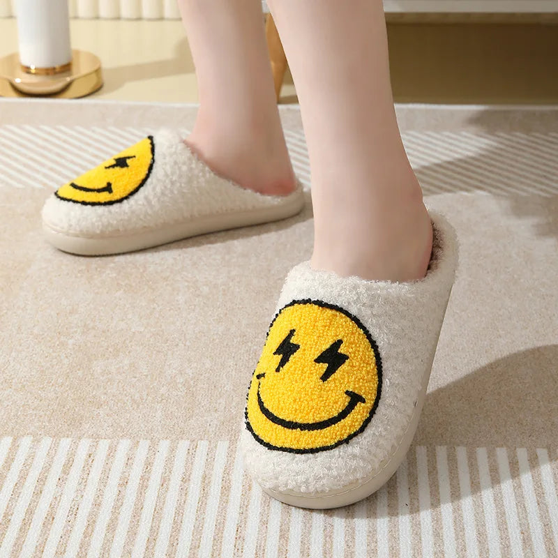 Wanda™ | Smiling Face Slippers